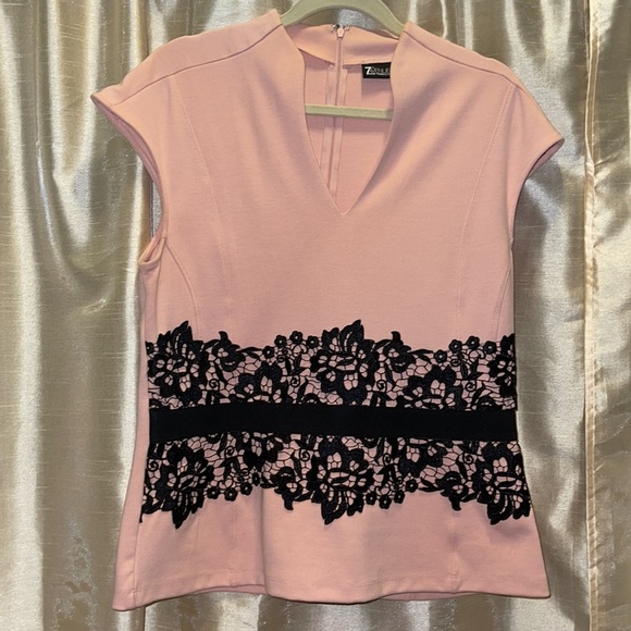 Suit - Picture 4 of 9